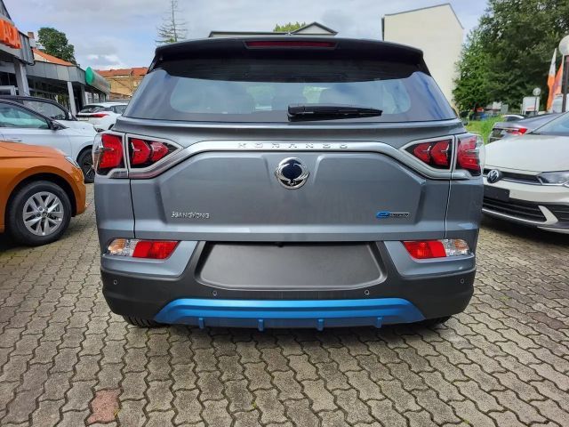 SsangYong Korando eMotion TITANIUM+ACC+LED+VERKEHRSZEICHEN