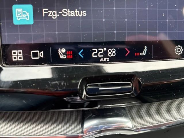 Volvo XC60 Dark Plus