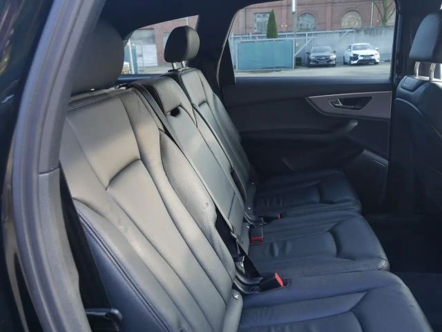 Audi Q7 55 TFSI Quattro S-Line