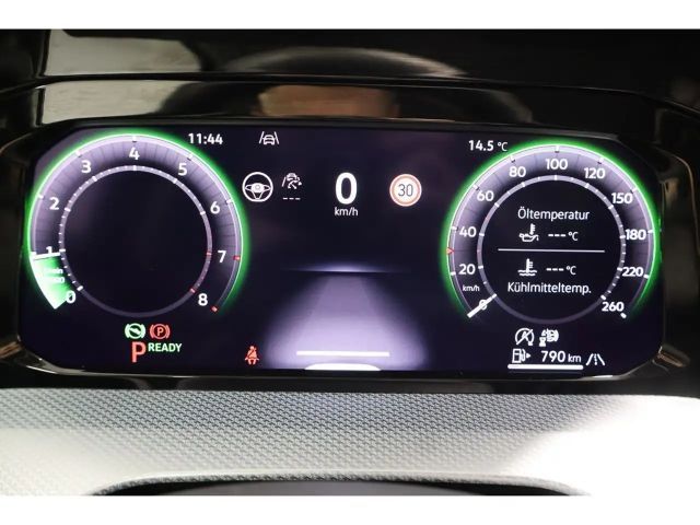 Volkswagen Golf 1.5 eTSI DSG Golf VIII