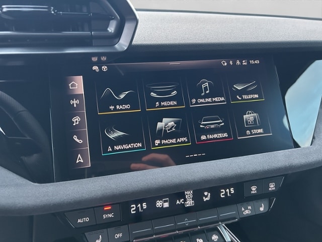 Audi RS3 Quattro S-Tronic Sedan