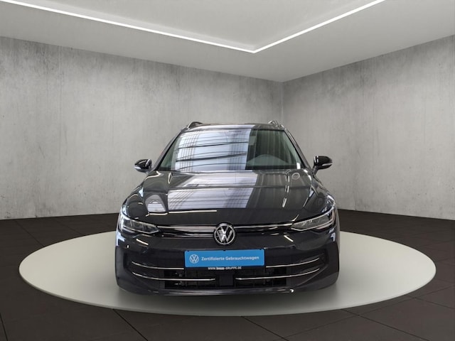 Volkswagen Golf Life Variant