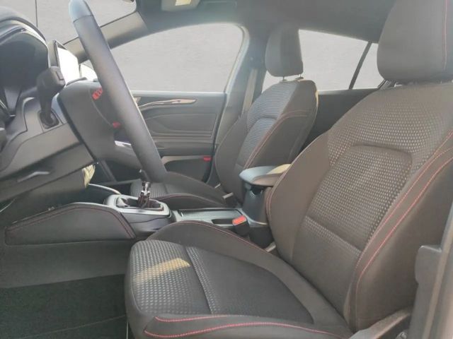 Ford Focus ST Line Wagon