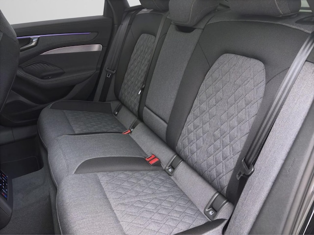 Audi A6 Avant Quattro S-Tronic