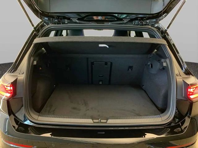 Volkswagen Golf BLACK AKRAPO*270*PANO*AHK*DCC*360