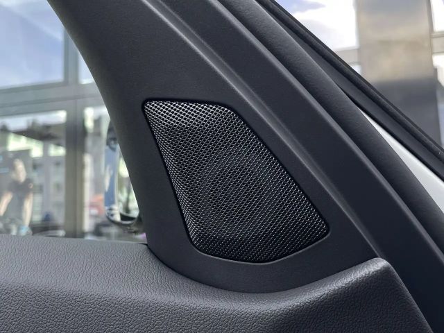 BMW 330 330e M-Sport Touring xDrive