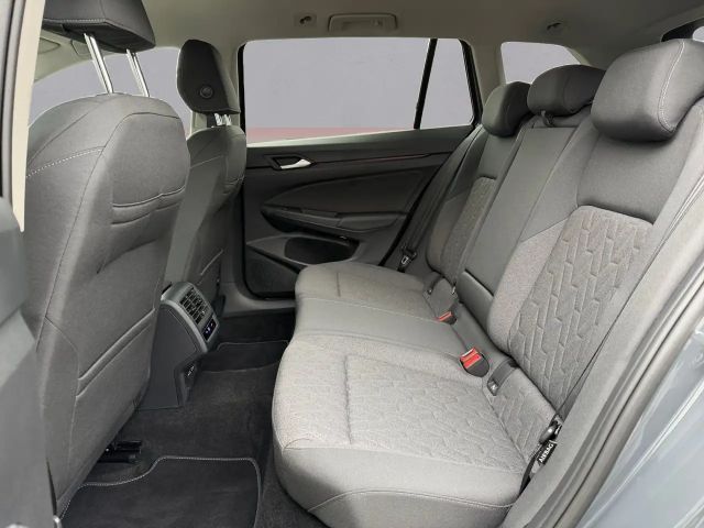 Volkswagen Golf DSG Life Variant