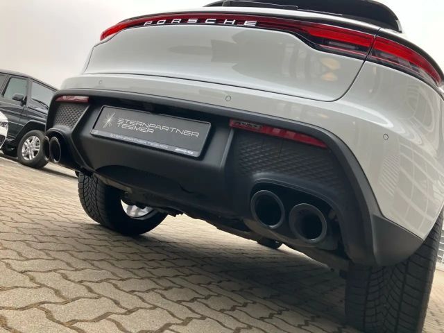Porsche Macan S