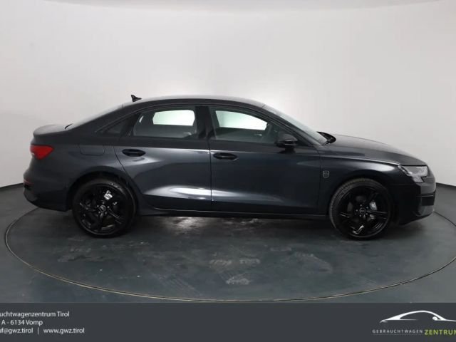 Audi A3 30 TFSI Sedan