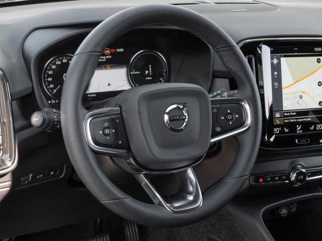 Volvo XC40 R-Design Recharge