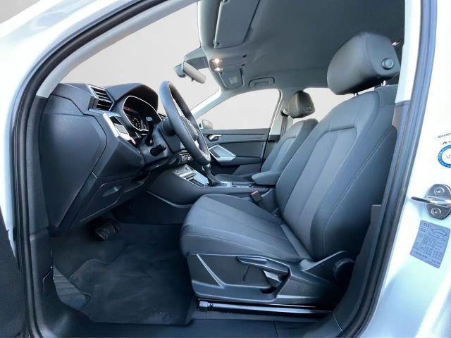 Audi Q3 35 TFSI S-Tronic