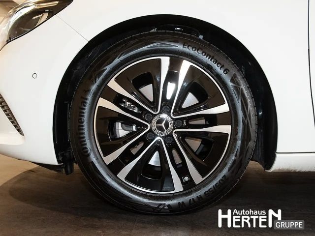 Mercedes-Benz B 200 Progressive Sedan