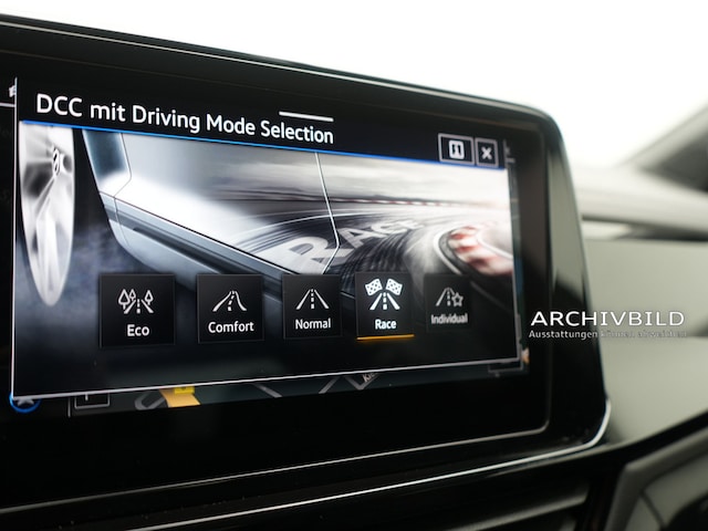 Volkswagen T-Roc T-Roc R  MATRIX PANO AHK AKRAPOVIC ACC LEDER N