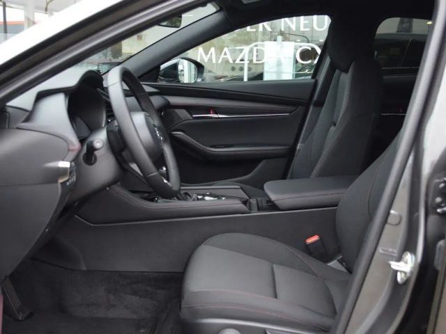 Mazda 3 2.5L SkyActiv e-Skyactiv