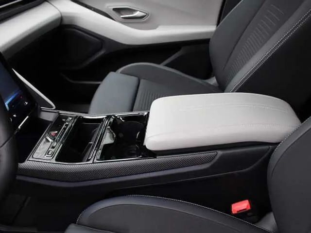 Ford Explorer Premium RWD