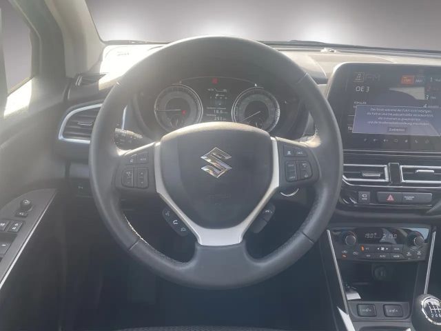 Suzuki S-Cross Flash Hybrid