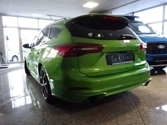 Ford Focus ST Line