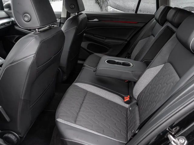 Volkswagen Golf 2.0 TDI DSG Life Variant