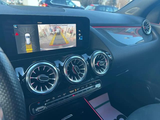 Mercedes-Benz GLA 200 4MATIC GLA 200 d