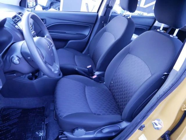 Mitsubishi Space Star Star