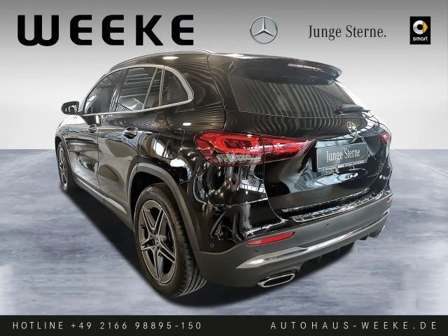 Mercedes-Benz GLA 180 AMG Line