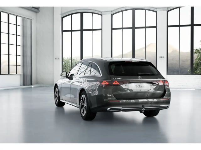Mercedes-Benz E 220 4MATIC E 220 d Estate