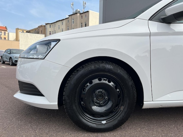 Skoda Fabia Fabia 1.0 MPI Klima DAB Sitzheizung