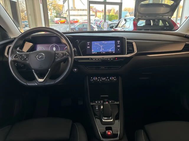 Opel Grandland X Navi e-Sitze165KW/ 224 PS Temp Regensensor GA Spor