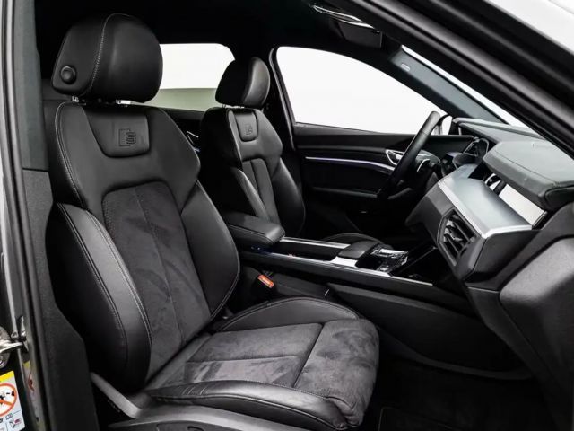 Audi e-tron 55 S-Line