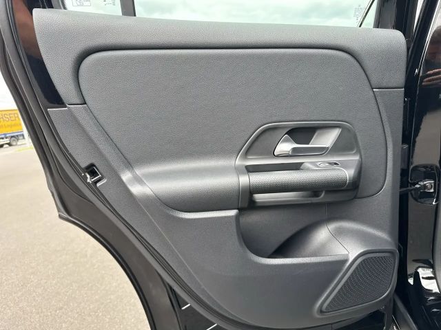 Mercedes-Benz GLA 200 PTS Cam Navi Wide LED SHZ EASY-PACK