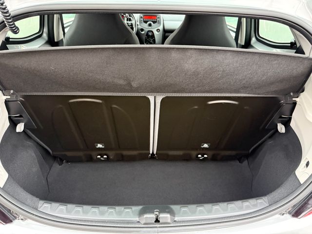 Toyota Aygo 5-deurs Play Plus X-play