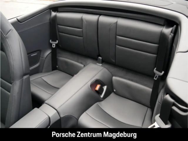 Porsche 992 Cabrio Carrera