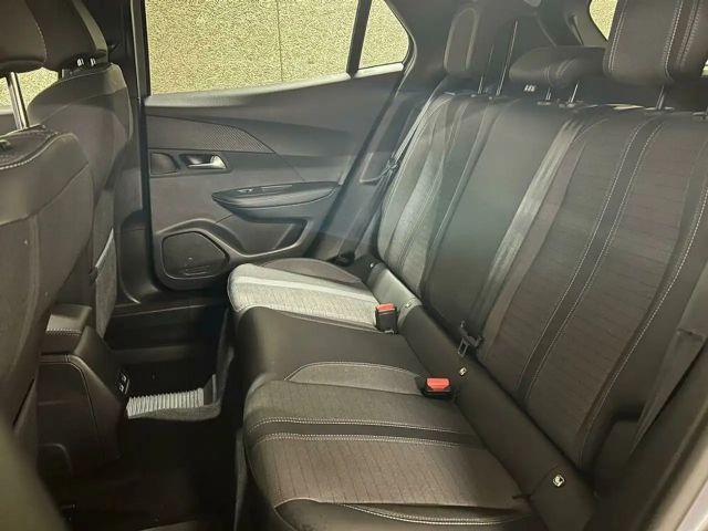 Peugeot E-2008 Allure Pack