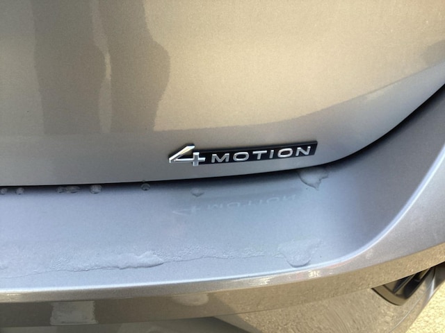 Volkswagen T-Roc 2.0 TSI DSG R-Line