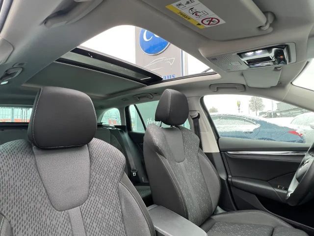 Skoda Octavia 2.0 TDI Combi Style Style