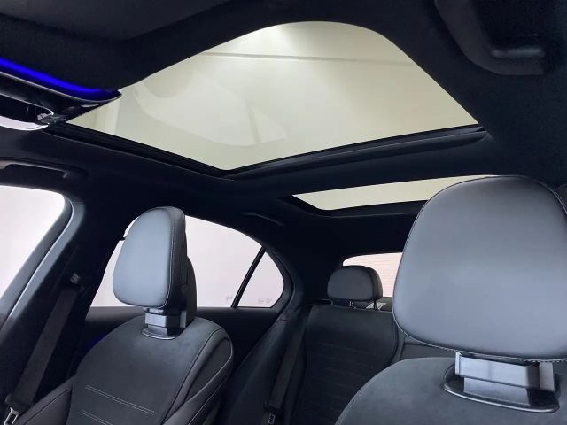 Mercedes-Benz C 300 AMG Line Sedan