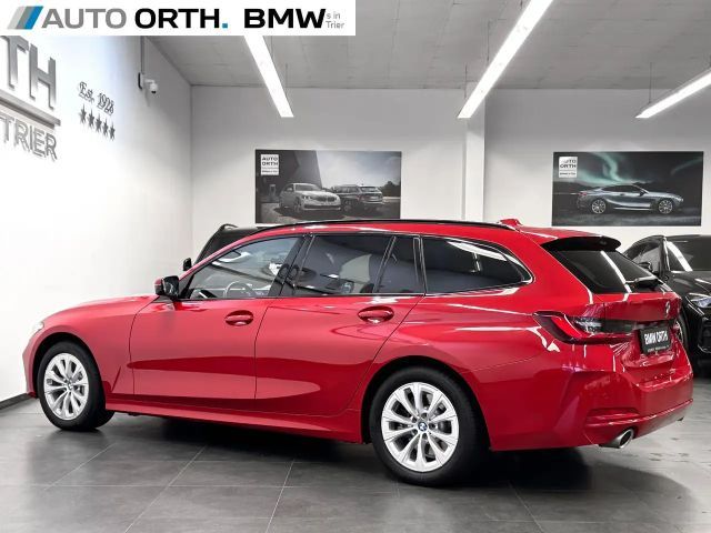 BMW 330 330i Touring xDrive