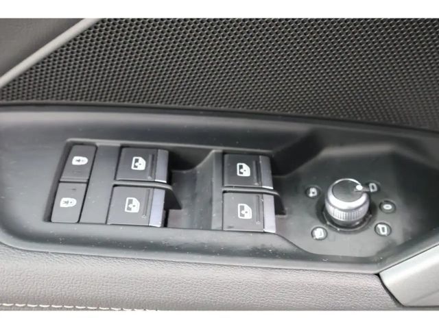 Audi A3 35 TFSI S-Line Sedan Sportback