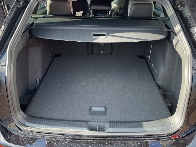 Volkswagen Golf 1.5 eTSI DSG Variant