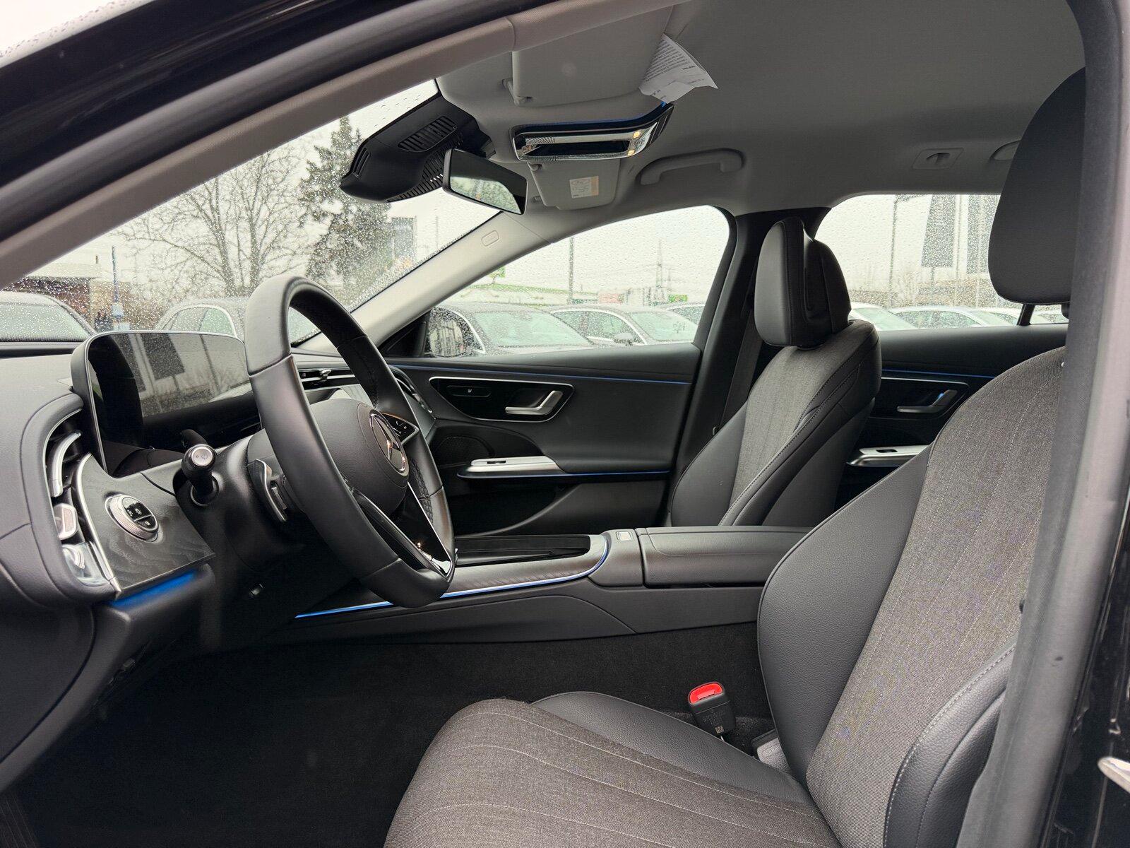 Mercedes-Benz E 300 AVANTGARDE E 300 e