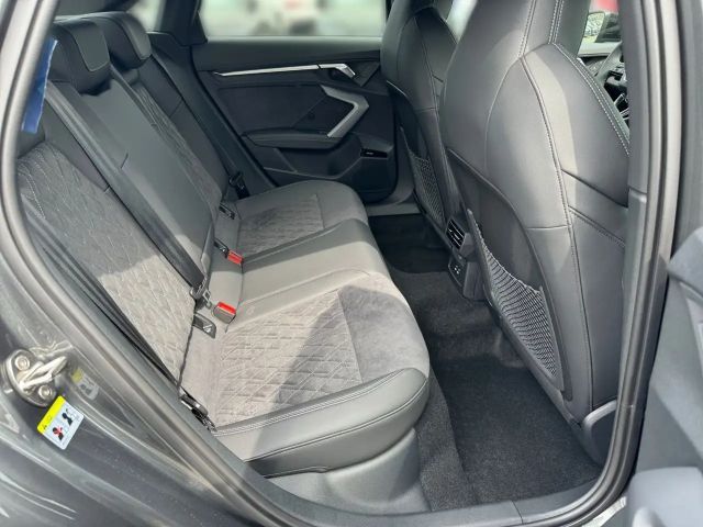 Audi A3 35 TFSI S-Line S-Tronic Sedan