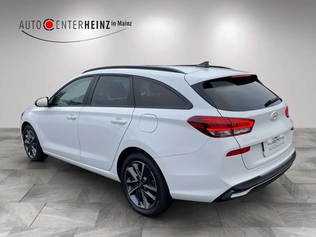 Hyundai i30 Advantage Hybrid