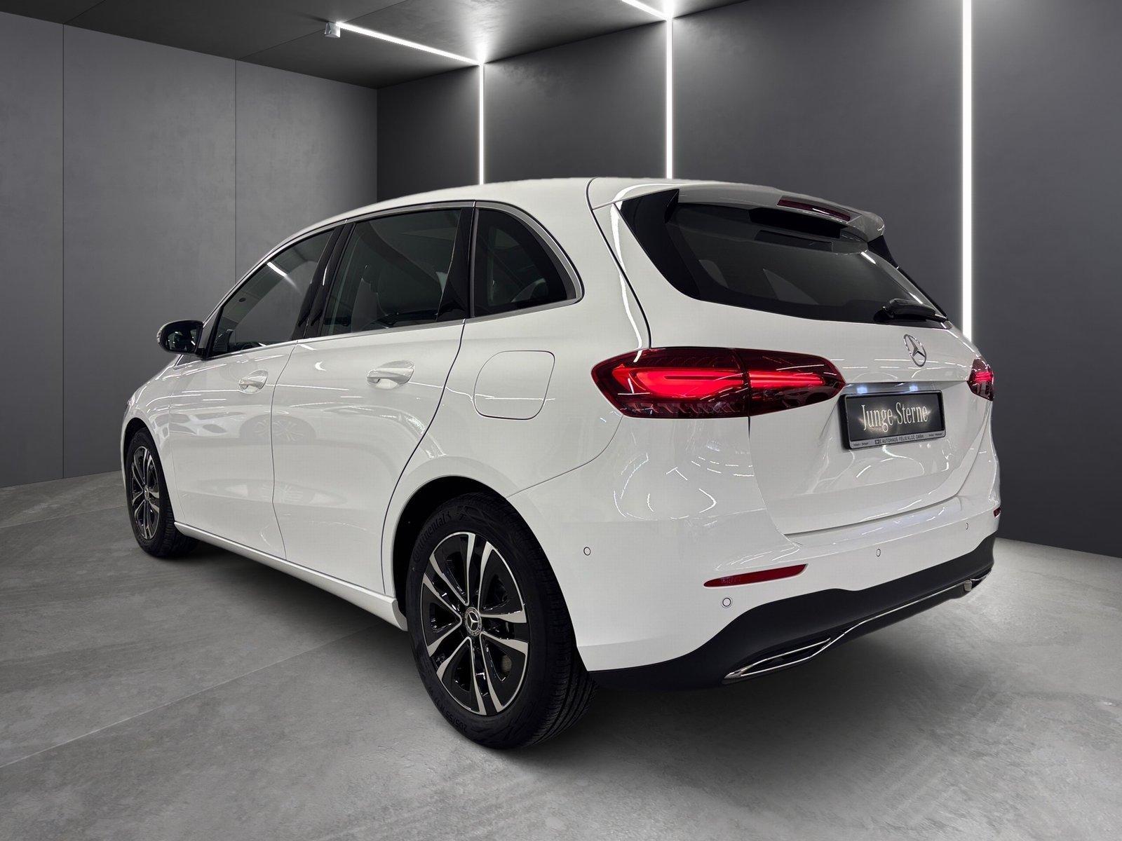 Mercedes-Benz B 200 Progressive Sedan