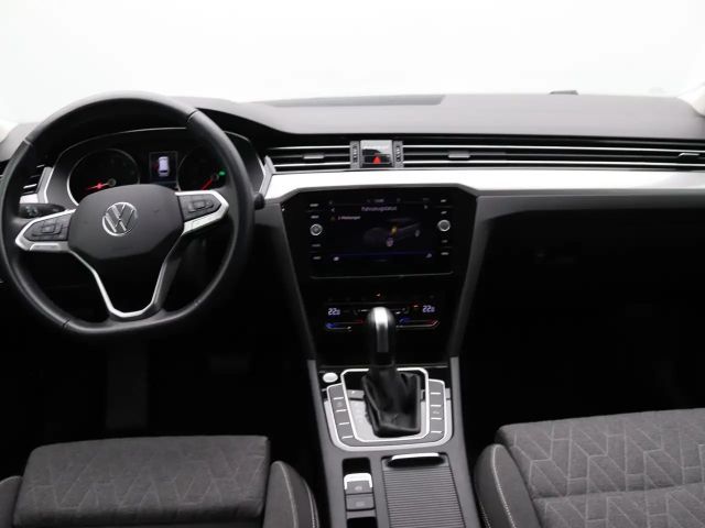 Volkswagen Passat 1.5 TSI Business DSG Variant