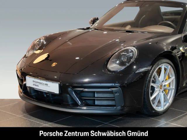 Porsche 992 4 Coupé GTS Targa