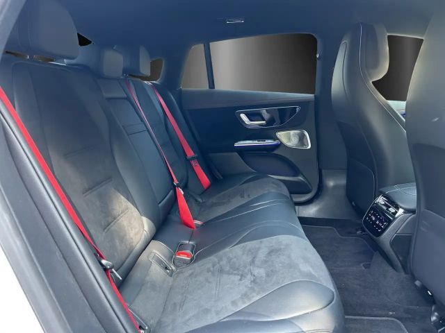 Mercedes-Benz EQE 43 AMG Line Sedan