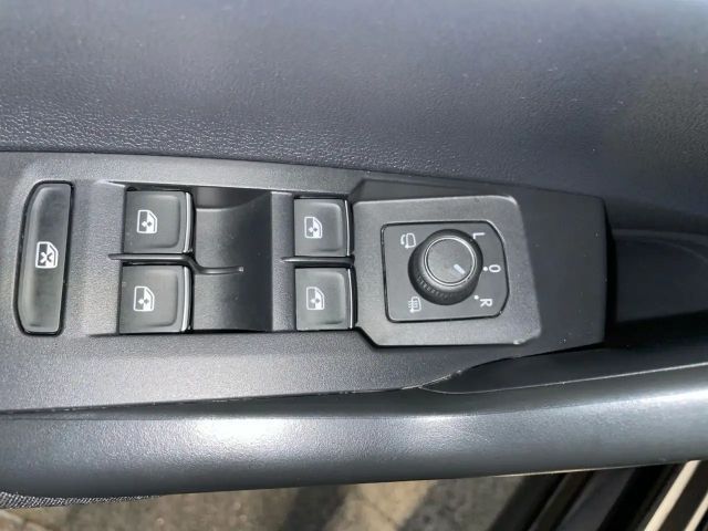 Volkswagen Polo DSG R-Line