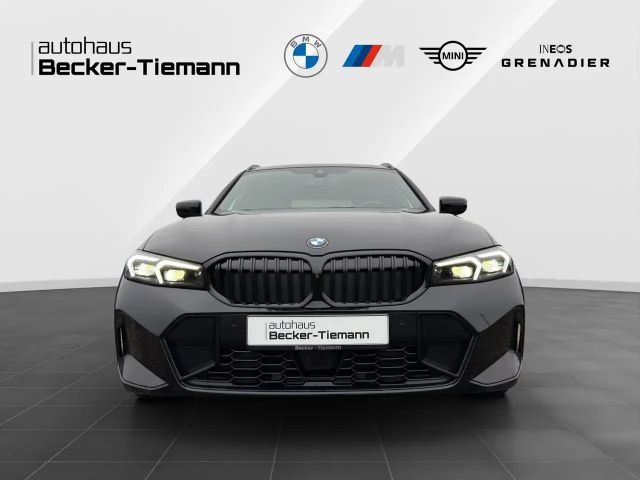 BMW 330 330d M-Sport Touring xDrive