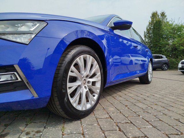 Skoda Superb Ambition Combi