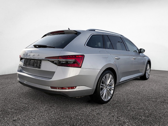 Skoda Superb 2.0 TSI Combi Style Style